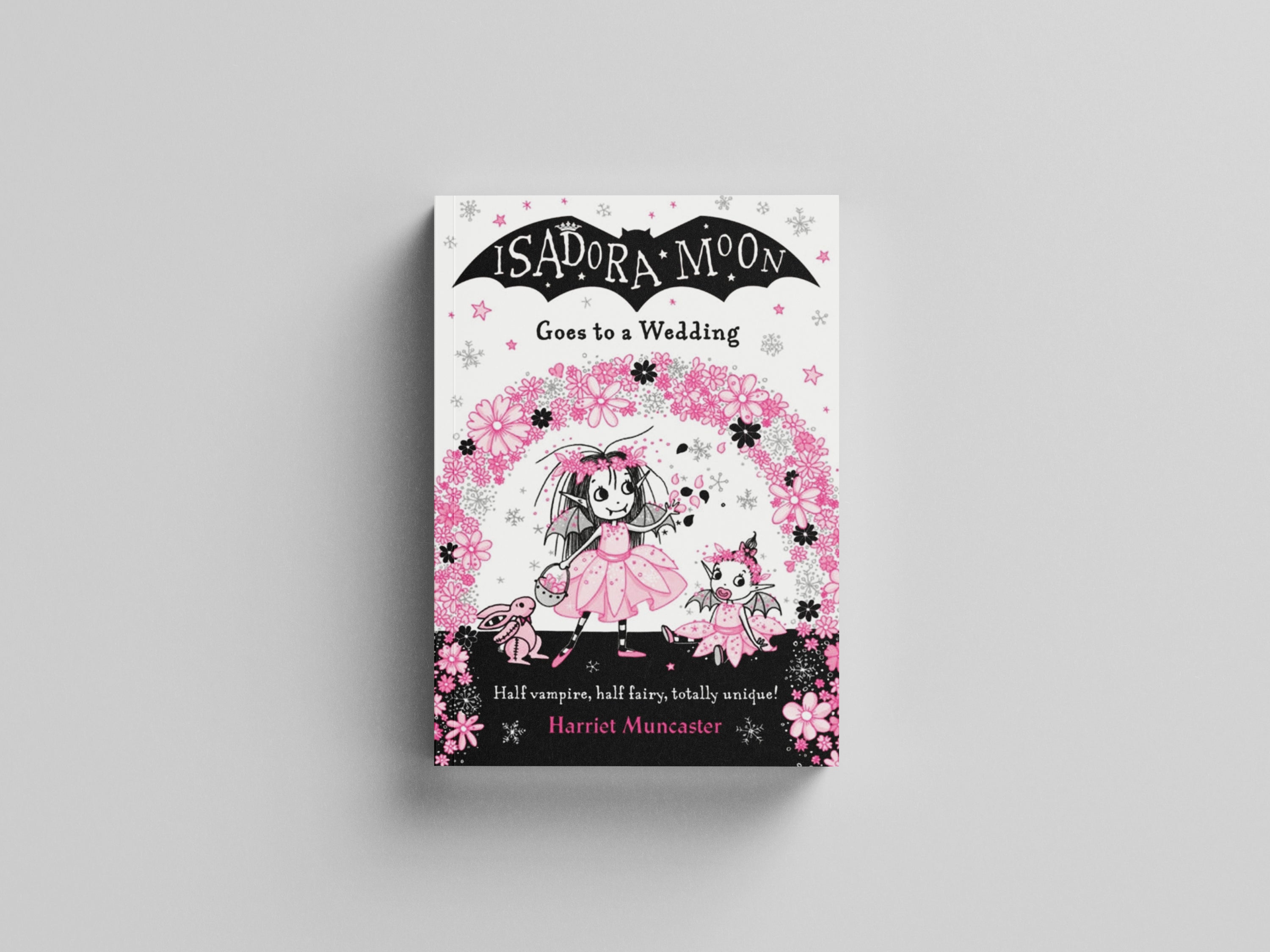 Isadora Moon Goes to a Wedding PB Paperback / softback