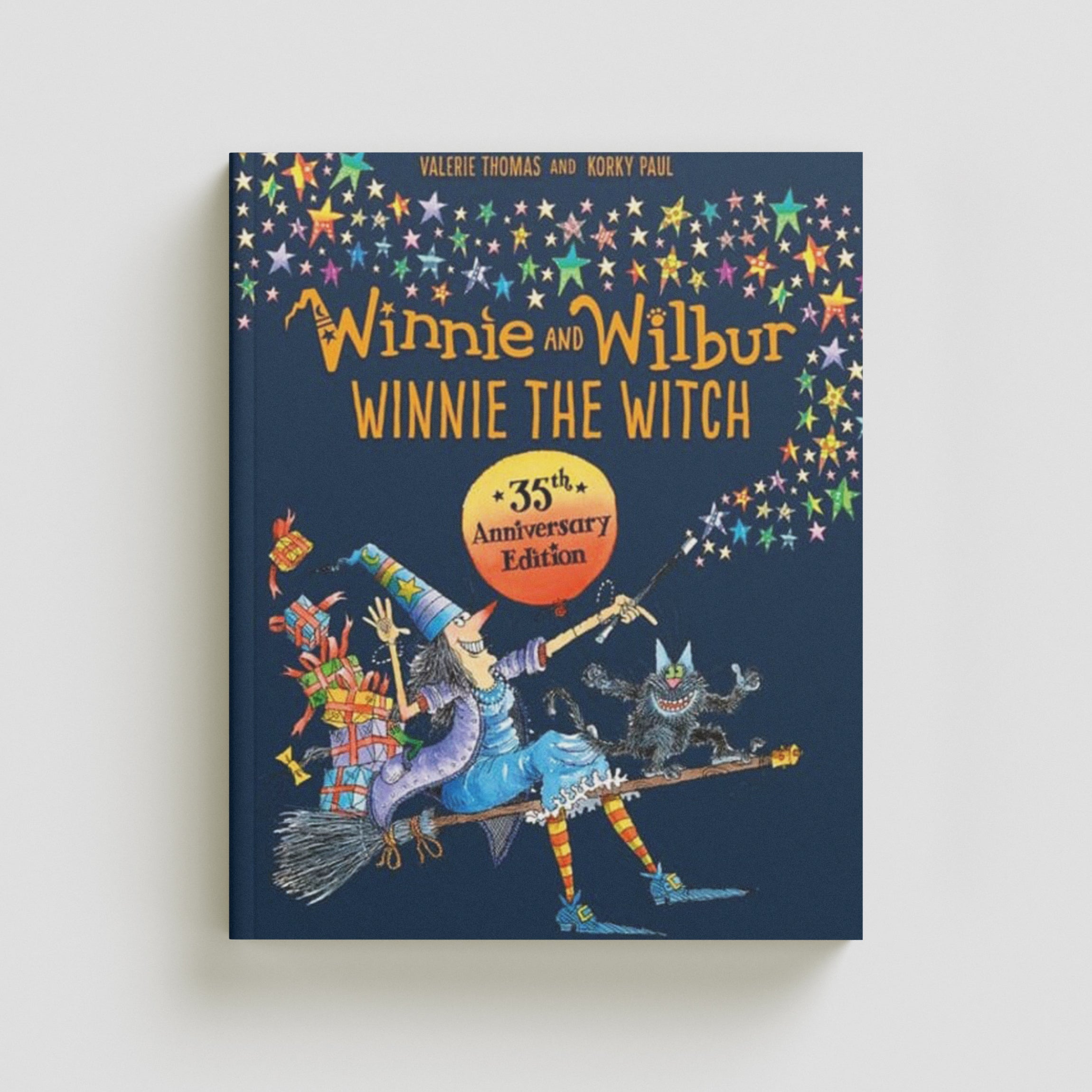 Winnie and Wilbur: Winnie the Witch 35th Anniversary Edition Hardback