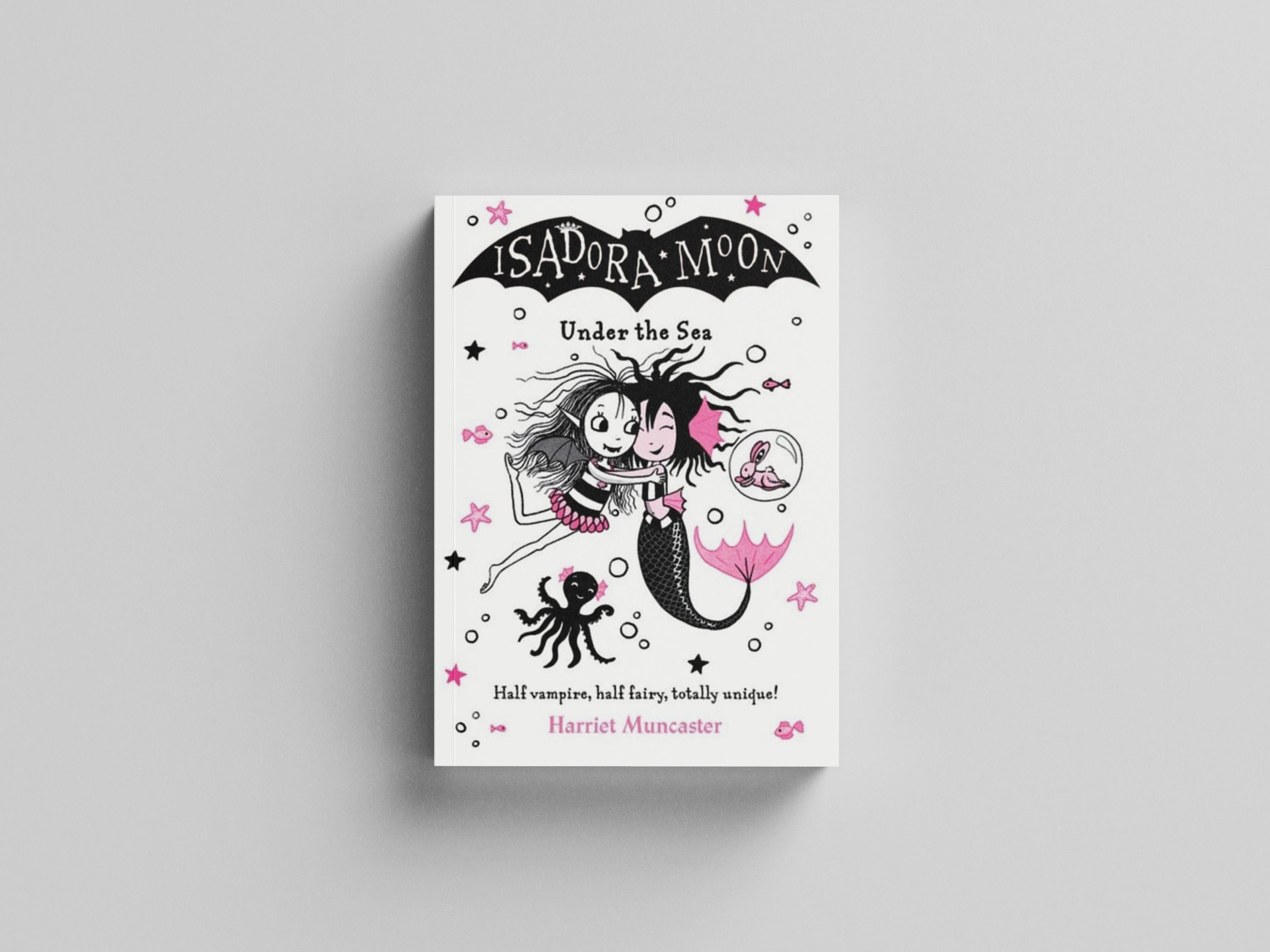 Isadora Moon Under the Sea Paperback / softback