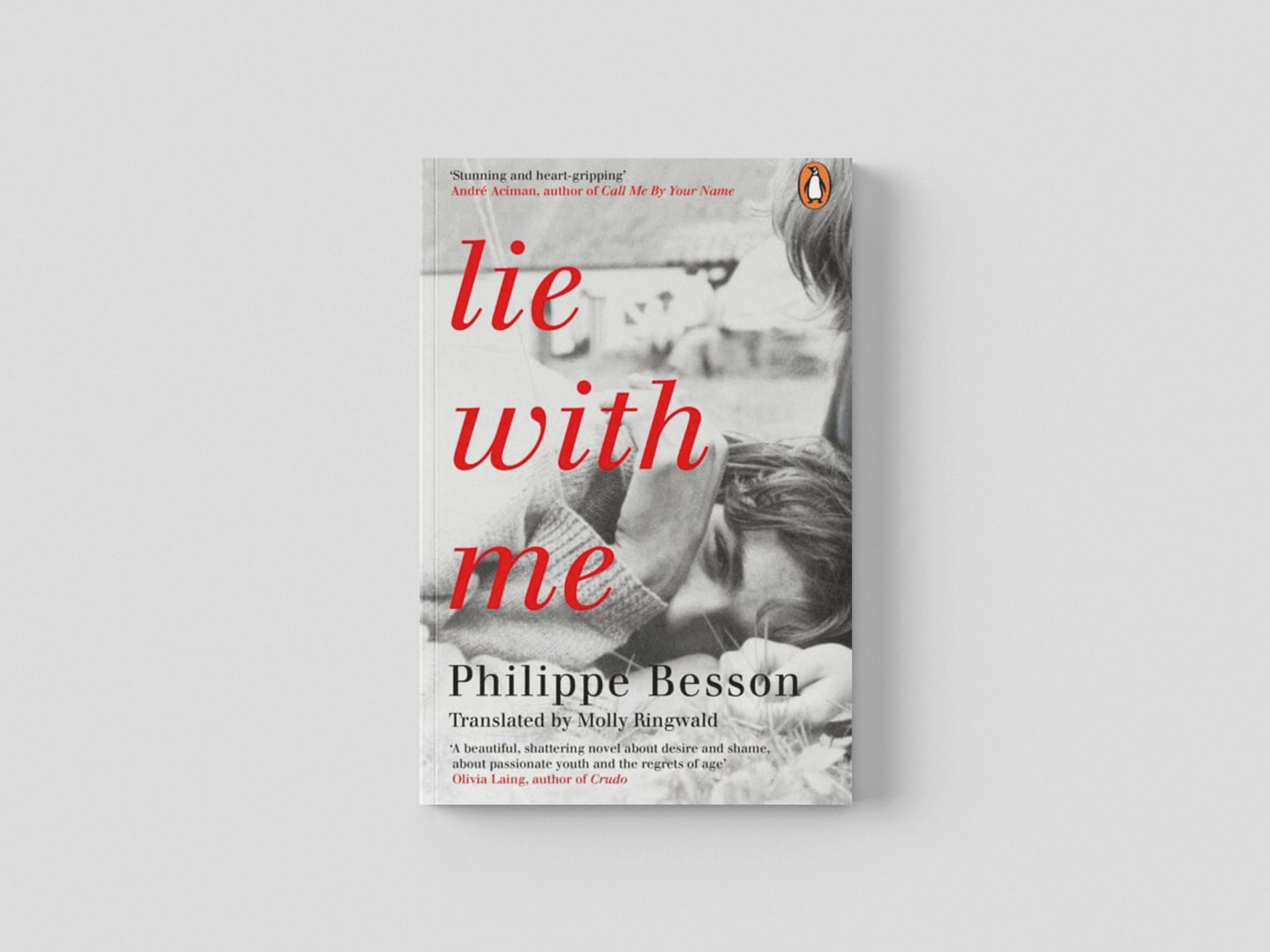 Lie With Me Paperback / softback