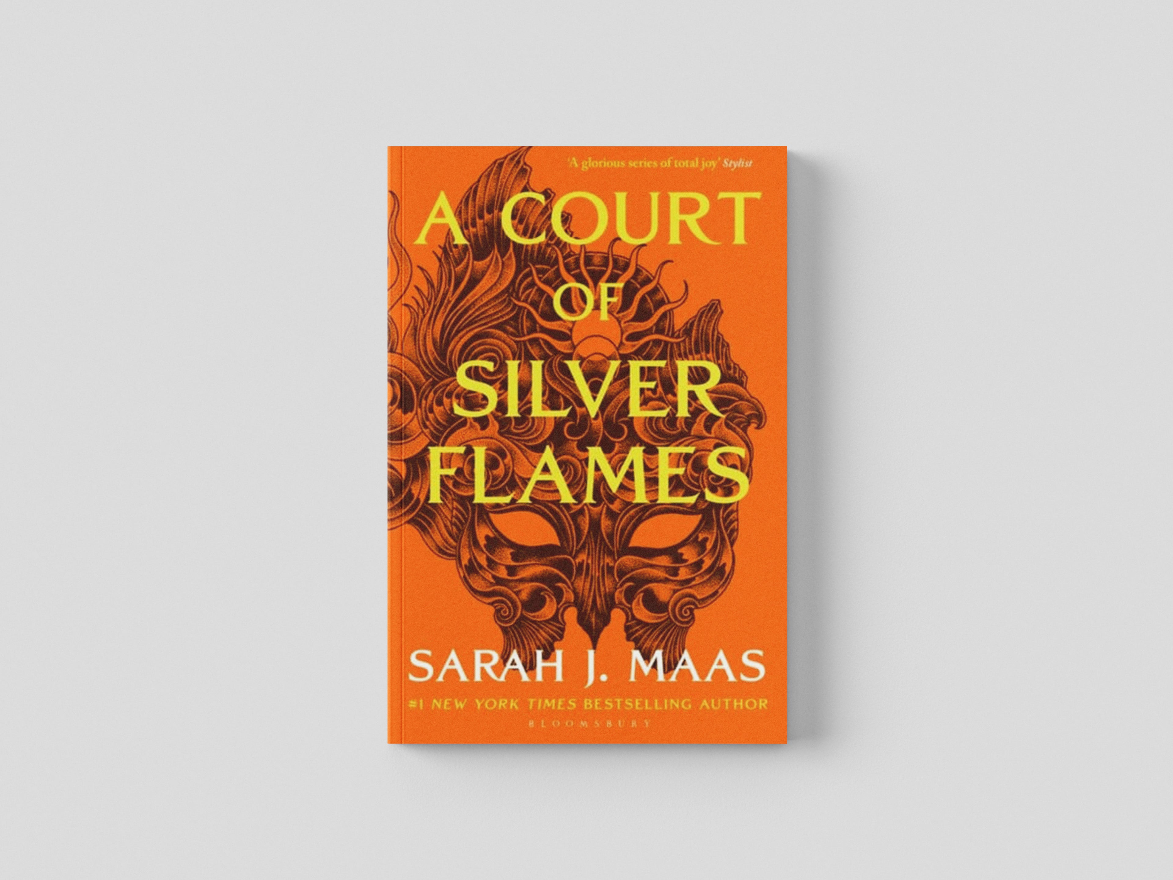 A Court of Silver Flames Paperback / softback