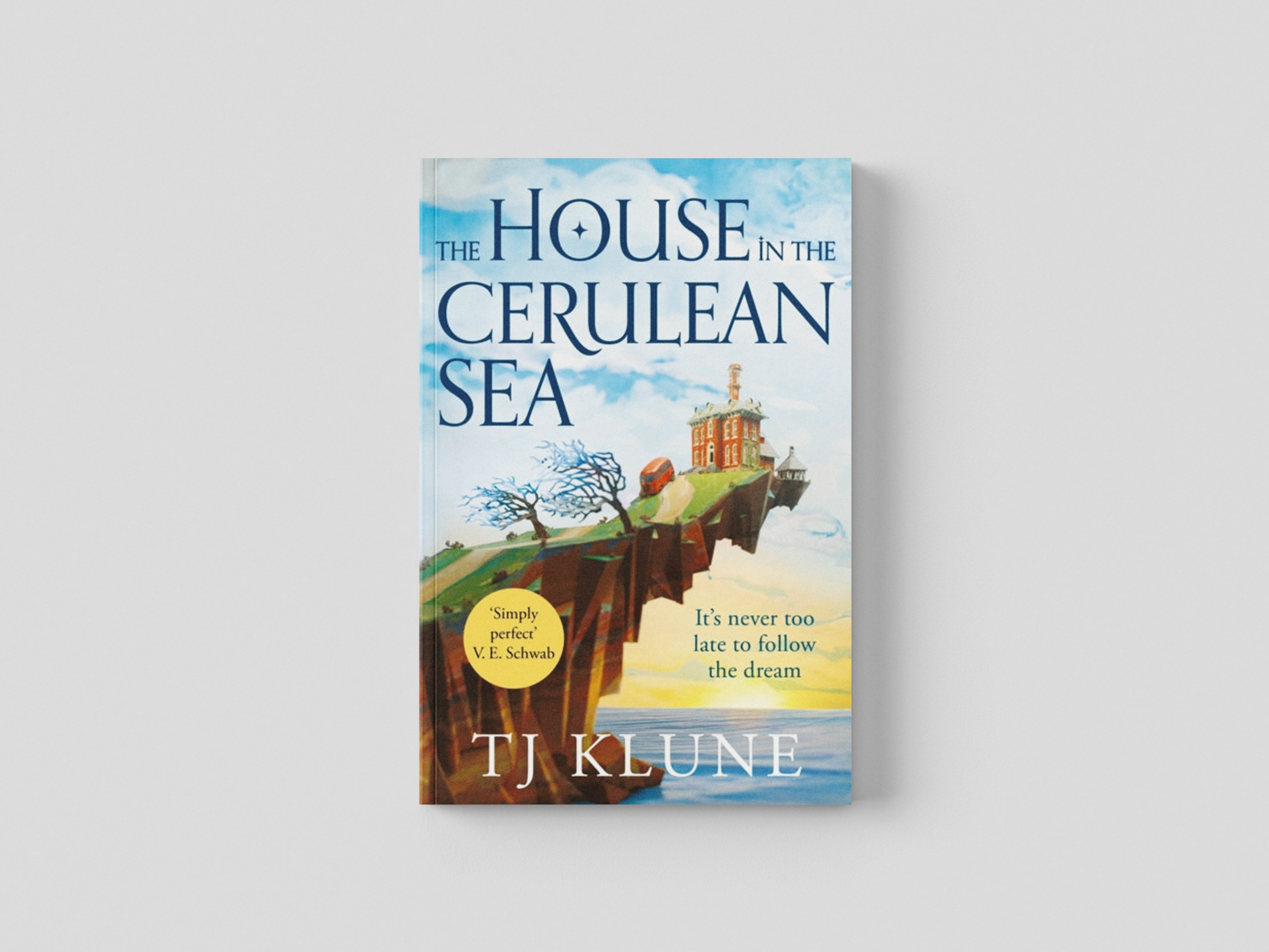 The House in the Cerulean Sea Paperback / softback