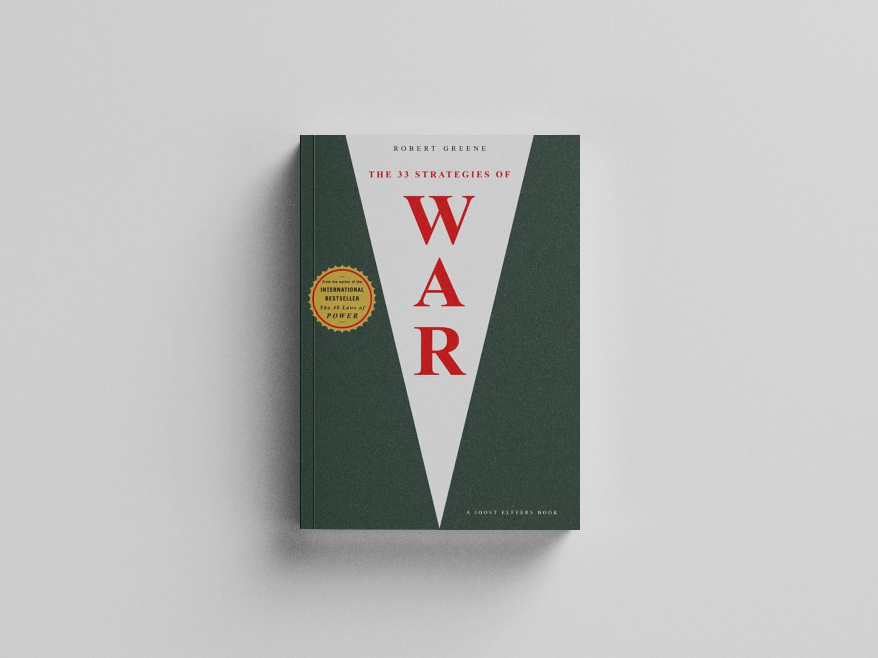 The 33 Strategies Of War Paperback / softback